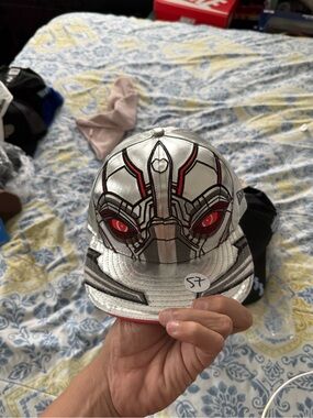 New Era Marvel Avengers Iron Man Hat
